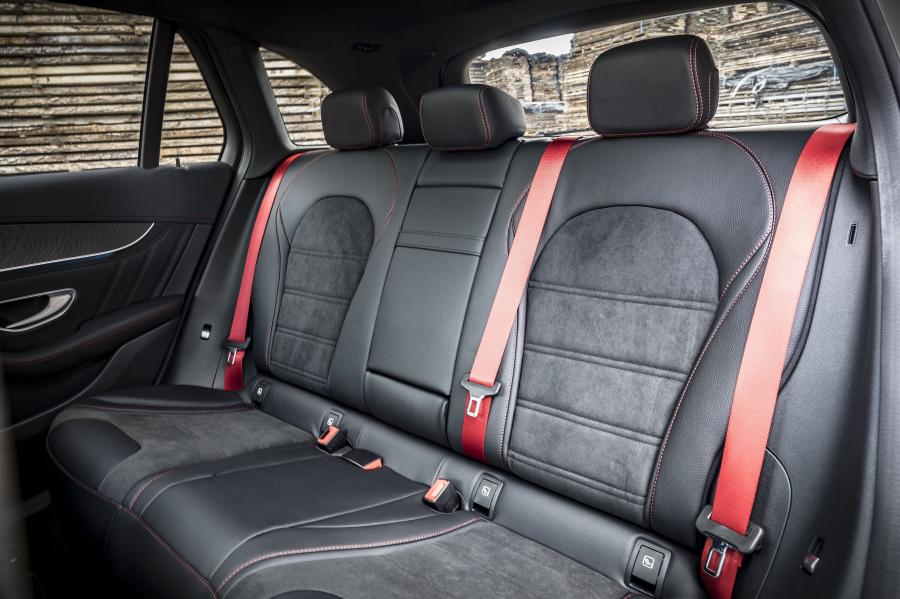  Mercedes-AMG GLC43 4Matic 2016 года  (UK) (фото 14 из 30)